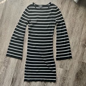 Lulus | Stripped bell sleeve bodycon dress